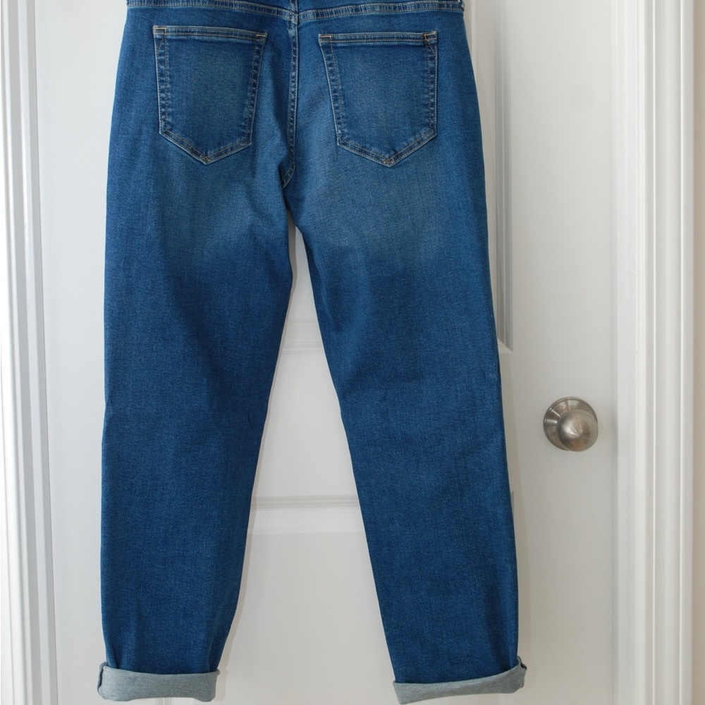 Gap maternity jeans. Size 28.